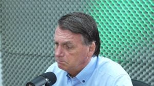 Bolsonaro volta a duvidar dos números da Covid: 'Conhece algum filho que morreu?'