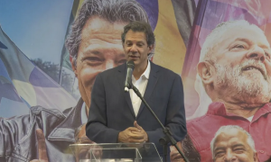 Haddad celebra ida ao 2º turno e diz ter ‘todo o interesse’ em conversar com Rodrigo Garcia