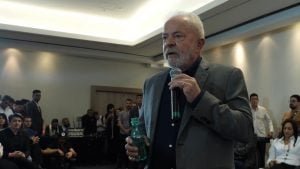 Roberto Jefferson: Lula diz que Bolsonaro incentiva ‘parcela raivosa’ que reage como o ex-deputado