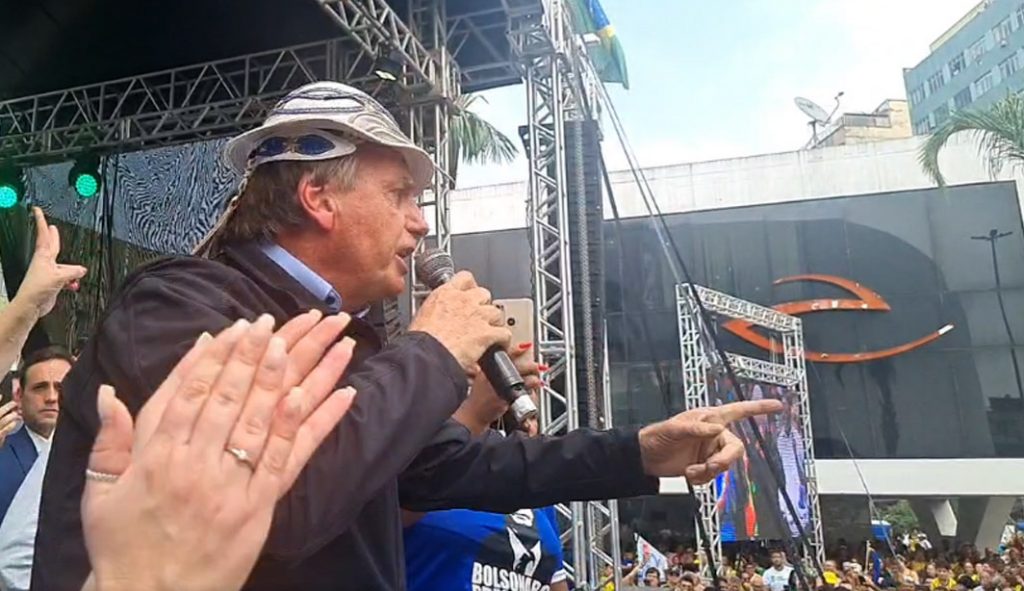 Em nova ofensa, Bolsonaro diz que Lula usou o Nordeste para ‘assaltar a Nação’