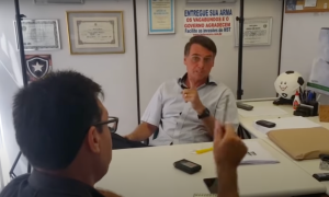 Bolsonaro volta ao TSE e acusa Lula de descumprir decisão que proíbe vídeo sobre canibalismo