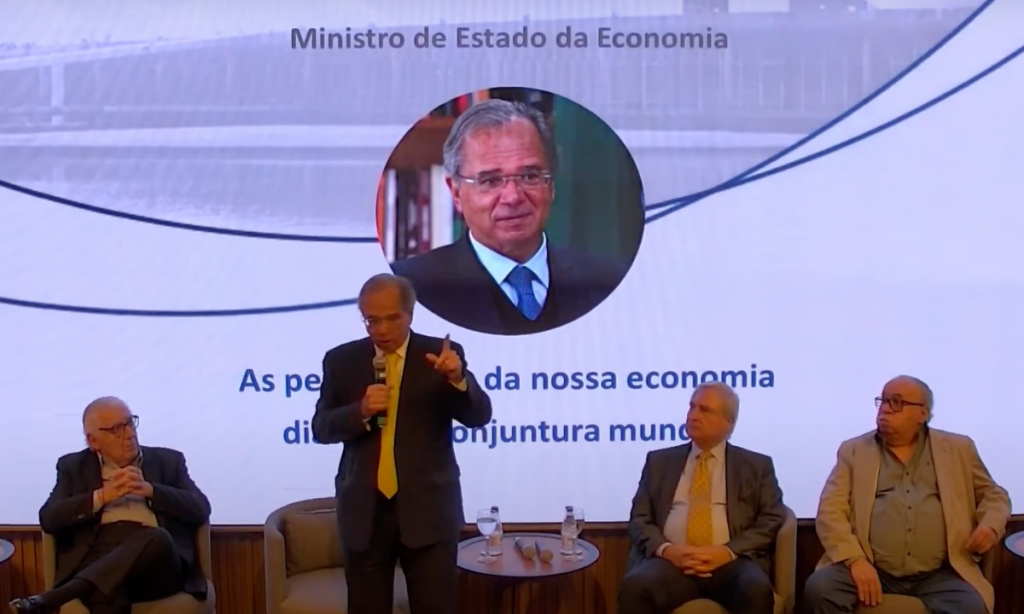 Guedes diz que Bolsonaro deveria sobrepor propostas de Lula: ‘Tudo que ele fizer, eu faço mais’