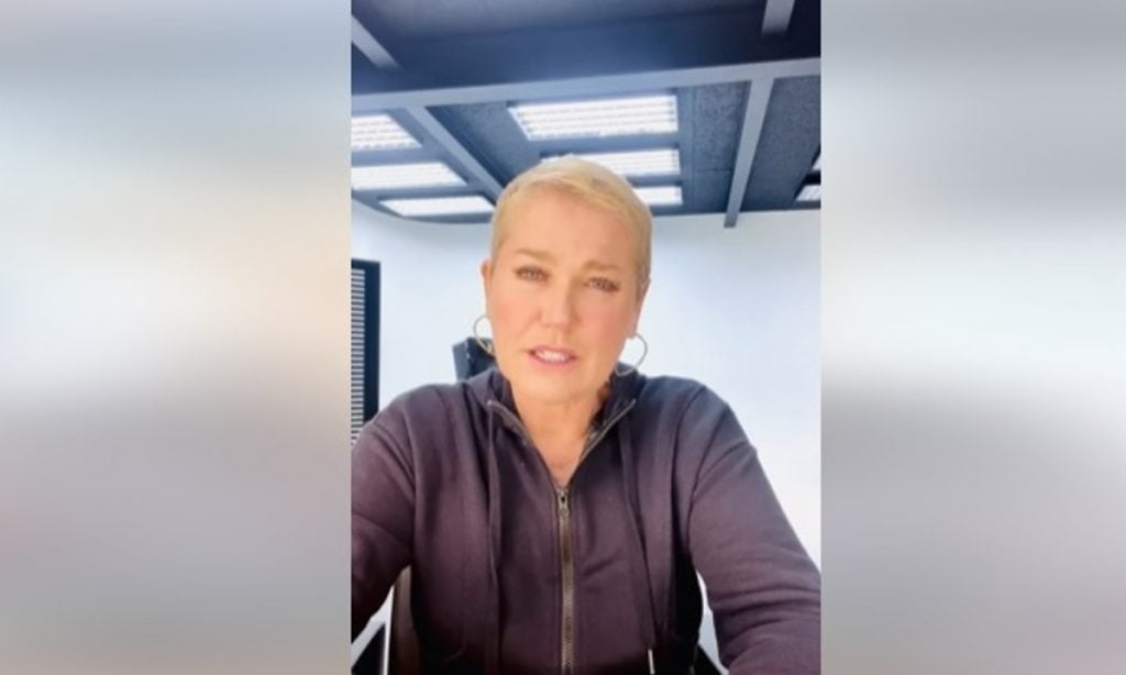 Xuxa rebate Bolsonaro por declarações sobre meninas venezuelanas: 'Não vote nesse homem'