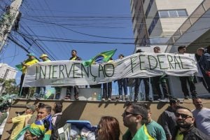 Moraes dá 48 horas para PRF detalhar multas aplicadas em atos golpistas