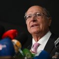 Revista deve indenizar Alckmin por danos morais em matéria de 2013, decide STJ