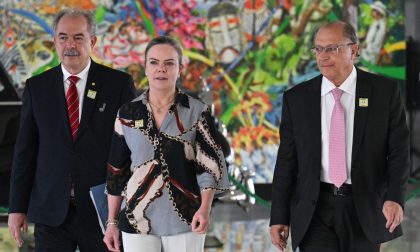 As opções do governo Lula para garantir o Auxílio de R$ 600 e o aumento do salário mínimo