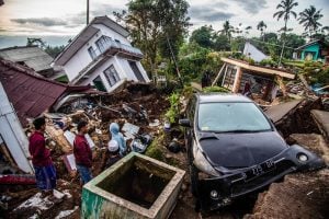 Número de mortes em terremoto na Indonésia sobe para 252