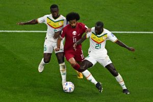 Senegal vence e seleção do Catar fica a um passo da eliminação da Copa