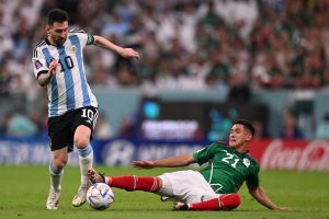 Messi e Fernández garantem vitória da Argentina sobre o México na Copa