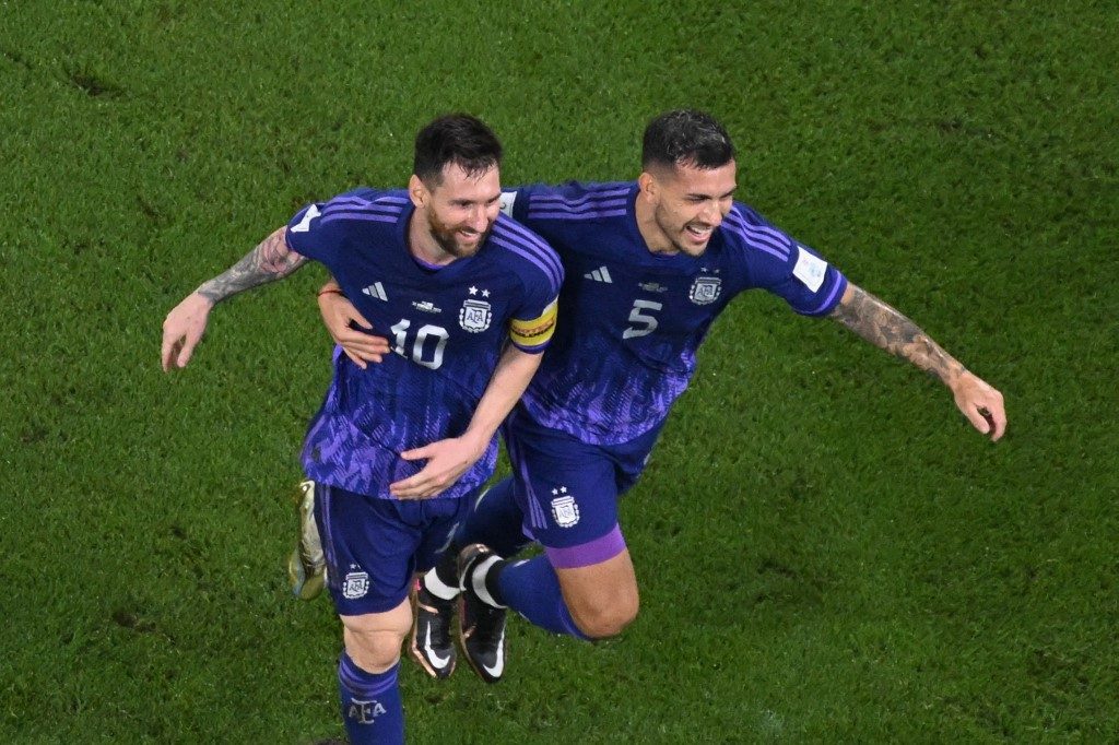 Argentina supera Polônia e ambas se classificam no Grupo C da Copa