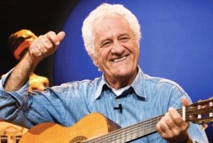 Morre aos 86 anos o cantor e compositor Rolando Boldrin