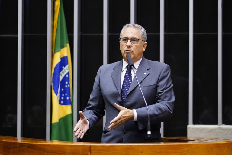 Câmara dos Deputados aprova a regulamentação do lobby