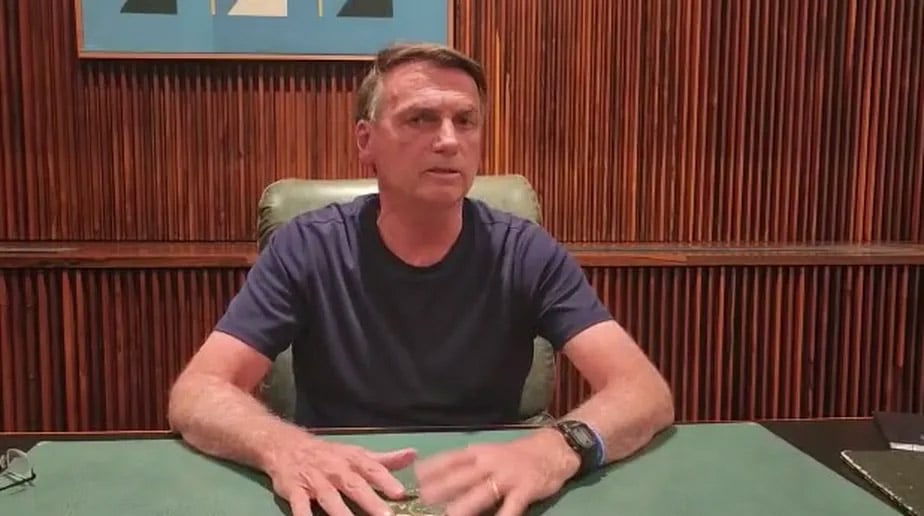 'Quero fazer um apelo: desobstruam as rodovias', diz Bolsonaro em vídeo