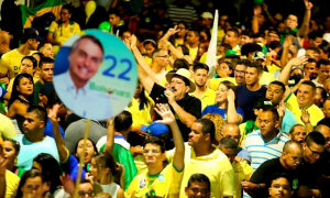 Funcionários denunciam prefeitos por assédio eleitoral pró-Bolsonaro