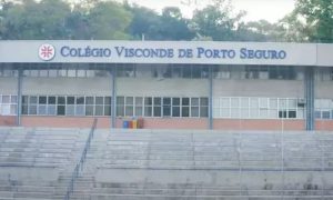 Após denúncia de racismo, colégio em SP expulsa alunos