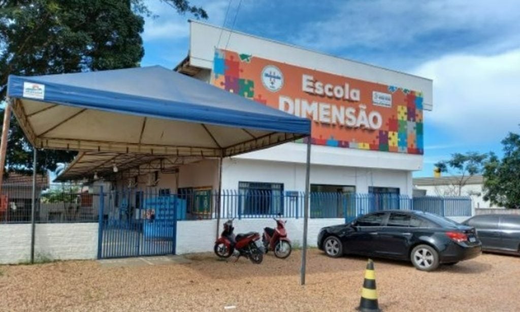 ‘De onde vêm os bebês?’: Professora é demitida de escola ao tirar dúvida de alunos