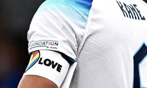 Seleções europeias desistem de usar braçadeira em apoio a LGBTs na Copa do Mundo