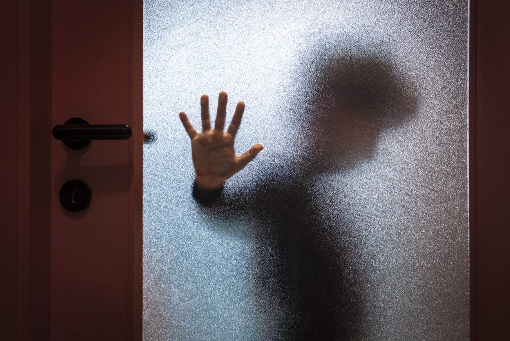 Em MG, menino de 9 anos filma a si mesmo sendo estuprado para ‘provar’ crime