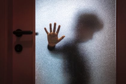 Em MG, menino de 9 anos filma a si mesmo sendo estuprado para ‘provar’ crime