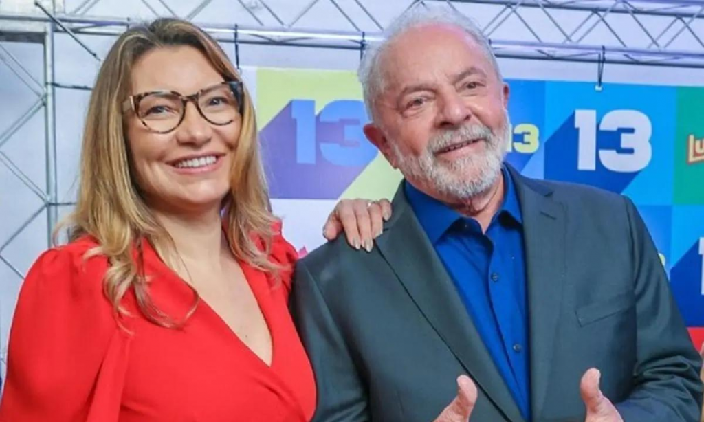 Sem Bolsonaro e Mourão, quem vai entregar a faixa a Lula?