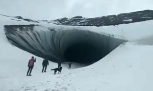 Turista brasileiro morre após queda de placa de gelo em Ushuaia