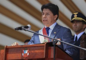 Congresso do Peru tenta destituir o presidente pela terceira vez