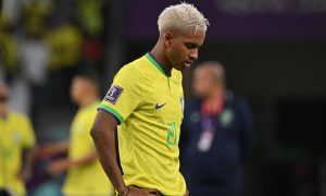 Autor de pênalti perdido, Rodrygo pede desculpas: 'Do céu ao inferno em minutos'