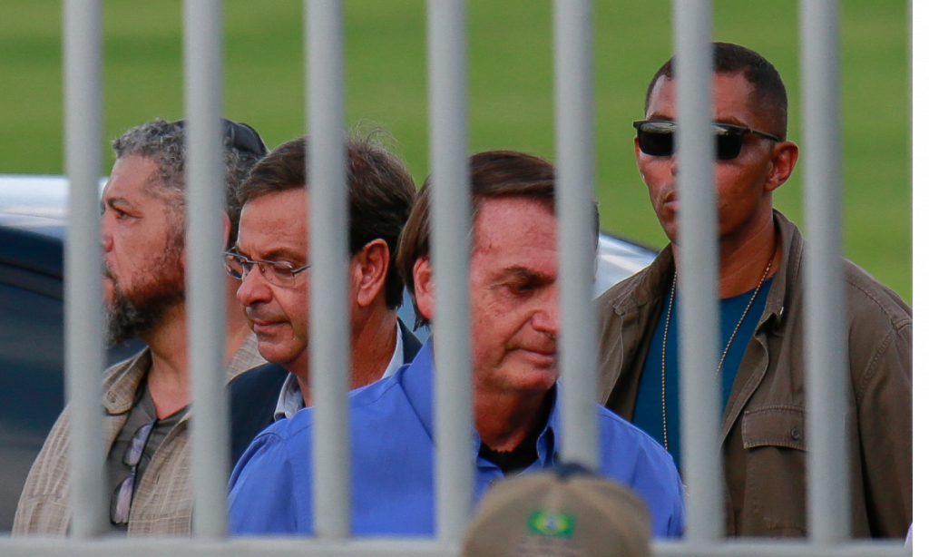 Bolsonaro inelegível? Gráfica diz ao TSE que campanha do presidente não declarou dívida