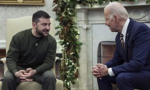 Biden diz que afirmou a Zelensky estar 'confiante' sobre renovação de ajuda militar