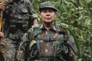 Mourão nega (de novo) o golpe militar e diz que ditadura ‘dinamizou a sociedade brasileira’