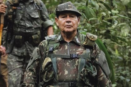 Mourão nega (de novo) o golpe militar e diz que ditadura ‘dinamizou a sociedade brasileira’