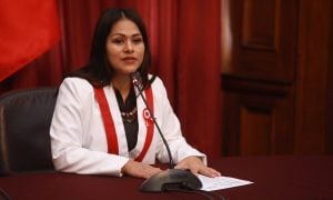 Peru: Dissolução do Congresso violou Constituição, mas impeachment também, diz ex-ministra