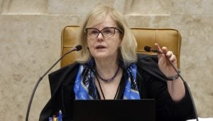 Rosa Weber vota para derrubar perdão presidencial concedido a Daniel Silveira por Bolsonaro