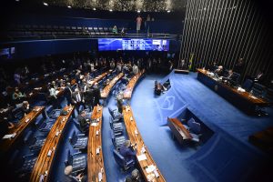 Senado aprova em 1º turno a PEC da Transição, que viabiliza o Bolsa Família de R$ 600