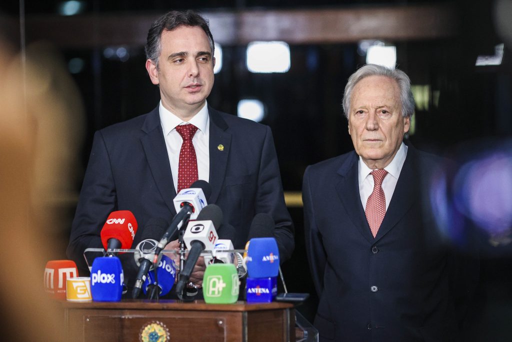Proposta para nova Lei do Impeachment enquadra divulgação de fake news contra as instituições