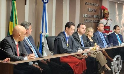 ‘Não é patriota quem destrói patrimônio público’, afirma Bruno Dantas ao tomar posse como presidente do TCU