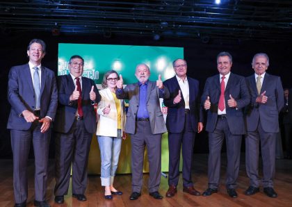 ‘Chegou a vez de escalar as mulheres, os pretos e os indígenas’, diz Marina sobre ministérios de Lula