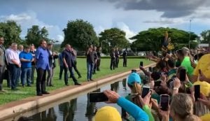 As menções de Bolsonaro às Forças Armadas durante discurso a apoiadores
