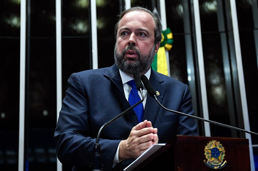 Quem é Alexandre Silveira, escolhido por Lula como novo ministro de Minas e Energia