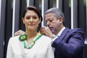 Câmara homenageia Michelle Bolsonaro, Bruno Pereira e Dom Phillips com a mesma medalha