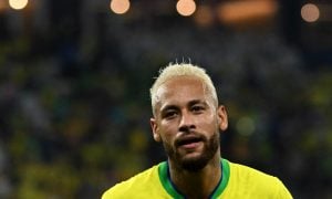Neymar faz seu 1º gol na Copa, mas não cumpre promessa a Bolsonaro