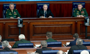 Putin diz que Rússia continuará desenvolvendo seu potencial militar, inclusive o nuclear