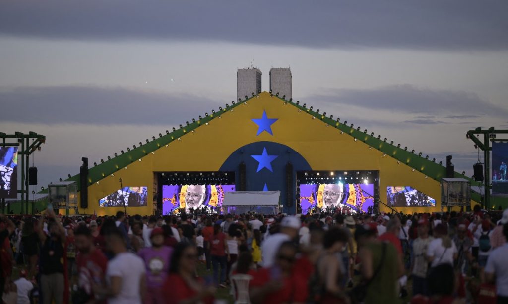 Festa da posse de Lula tem homenagens a Pelé, Elza Soares e Gal Costa
