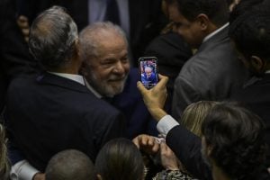 Lula encontrará 15 chefes de governo e de estado e irá ao funeral de Pelé em seu primeiro dia de governo