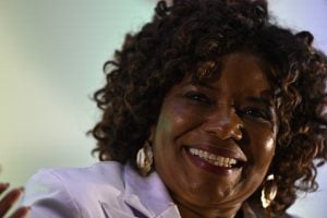 Que o Ministério da Cultura nunca mais desapareça, diz Margareth Menezes ao tomar posse