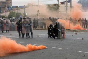 Peru: Morre primeiro manifestante em Lima; crise política já dura 52 dias
