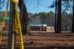Escola dos EUA foi alertada de que menino de 6 anos poderia estar armado antes de ele atirar contra professora
