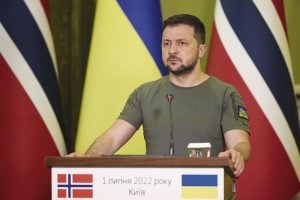 Único plano de paz possível é o da Ucrânia, diz Zelensky após reunião com Amorim