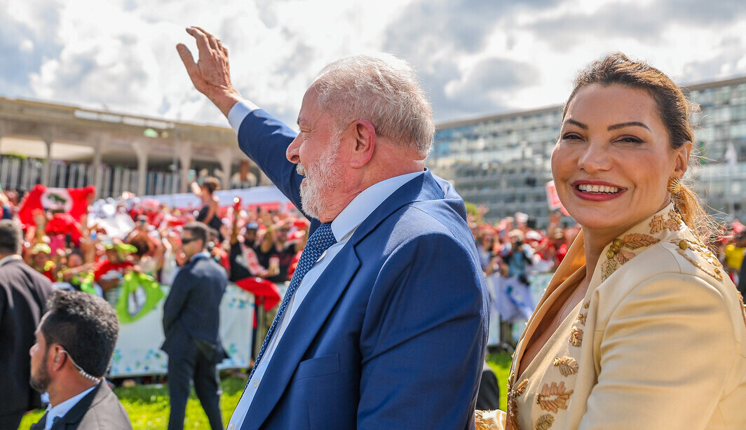 Lula e Janja marcam mudan&ccedil;a para o Pal&aacute;cio da Alvorada &ndash; Pol&iacute;tica &ndash;  CartaCapital