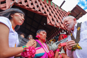 Em meio a crise yanomami, Lula exonera 11 chefes de postos de saúde indígena